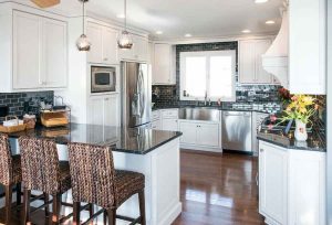 Custom Kitchen Cabinets