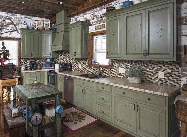 Custom Country Kitchen Cabinets